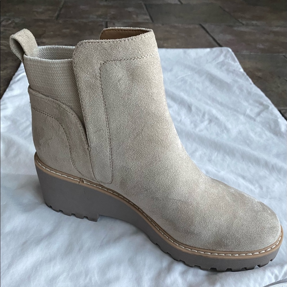 DV Dolce Vita Wedge booties